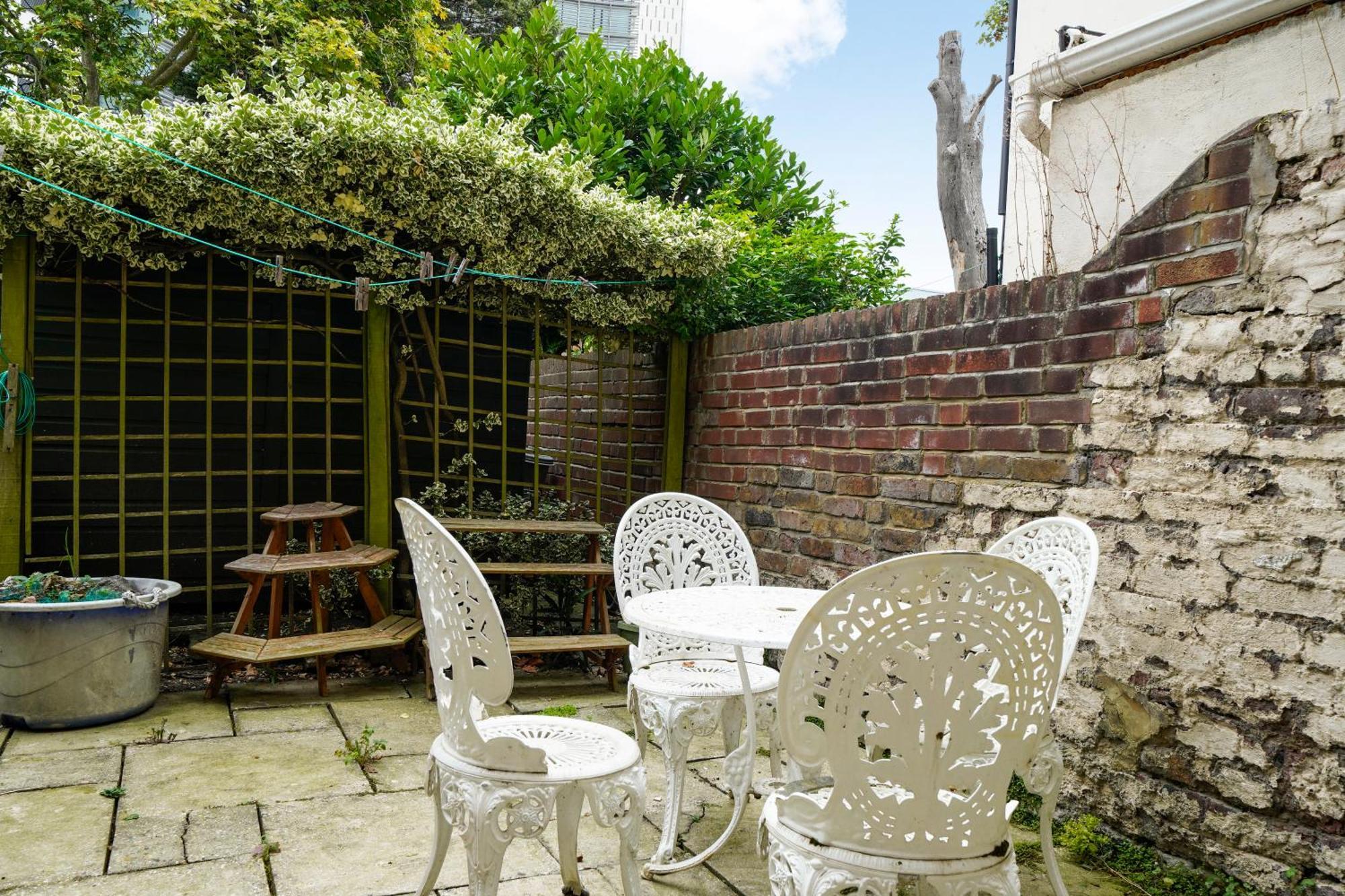 The Earl's Court Wonder - Adorable 1bdr Flat With Terrace *